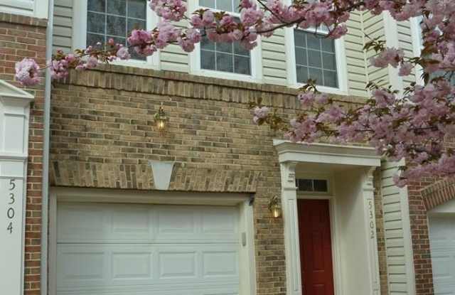 5302 CHIEFTAIN Circle photos photos