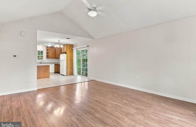 236 WARM SPRINGS Avenue Gallery 4