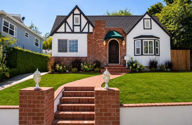 Beautiful Pet Friendly Home in Pasadena photos photos Beautiful Pet Friendly Home in Pasadena photos photos