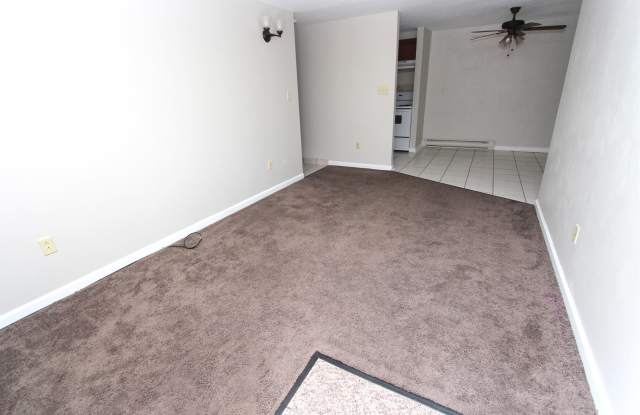 192 OAK MANOR PLACE - 192 Oak Manor Place, Allegheny County, PA 15235