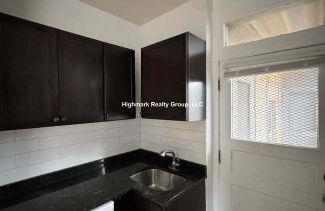 1321 West Estes Ave. - 1321 West Estes Avenue, Chicago, IL 60626