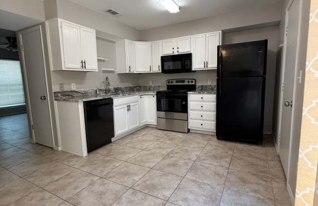 226 Pelham #5 Gallery 4