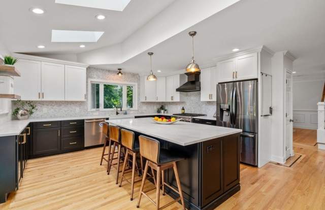 53 W Plain St photos photos