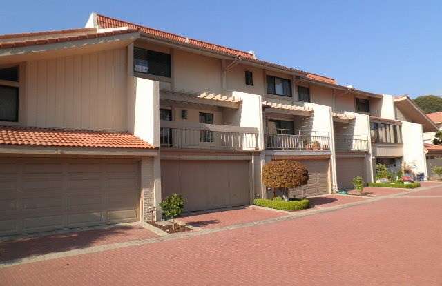Live the East Beach Lifestyle – Townhome with Pool Access photos photos