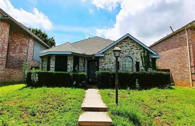 1712 Circle Creek Drive - 1712 Circle Creek Drive, Lewisville, TX 75067