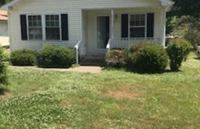 Wonderful open floor plan. New carpet. photos photos Wonderful open floor plan. New carpet. photos photos