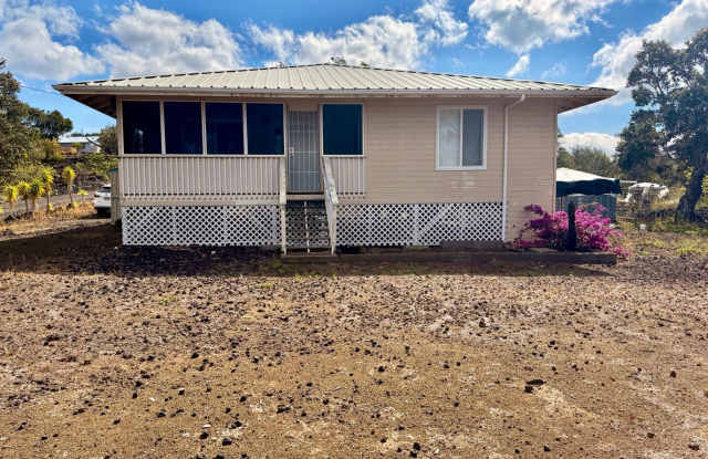 Charming and Furnished 2-Bedroom Rental Home Ready for Move-In! photos photos