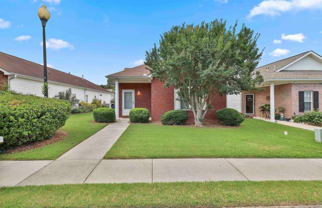 Quiet, clean, and updated House in 55+ Community Gallery 3
