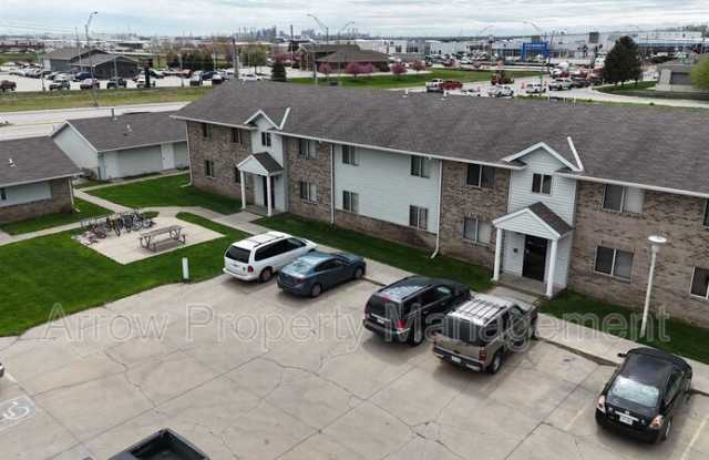 2481 E 5 - 2481 East 5th Avenue, Columbus, NE 68601
