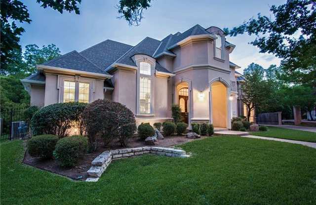 925 Parkview Lane Gallery 2