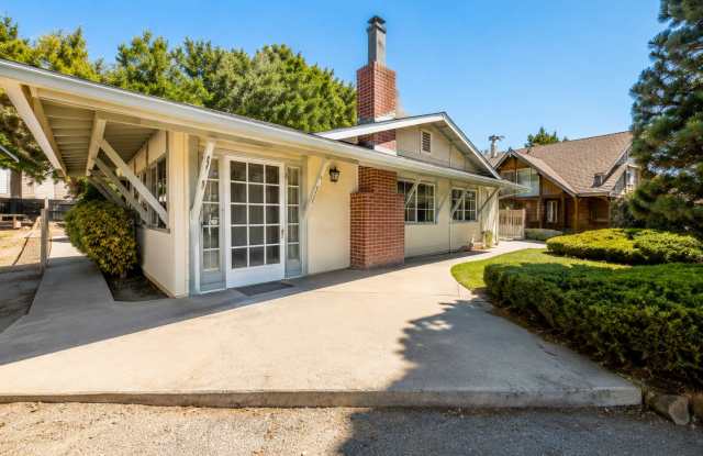 Move-In Ready Mountain Retreat with Garage Near Frazier Park & Los Padres Forest Gallery 3