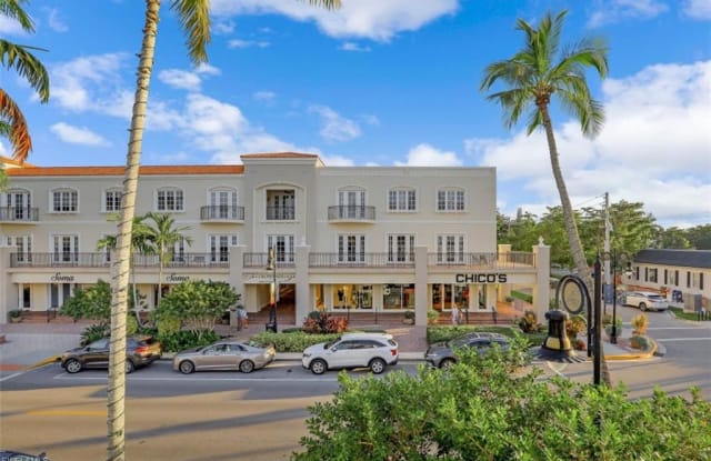 555 5th AVE S - 555 5th Avenue South, Naples, FL 34102