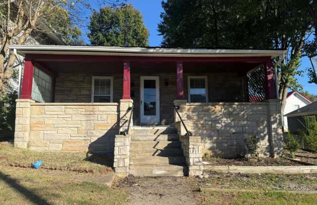 Updated & Modern 2-Bedroom Home for Rent – Edgewood Area of Charleston Gallery 1