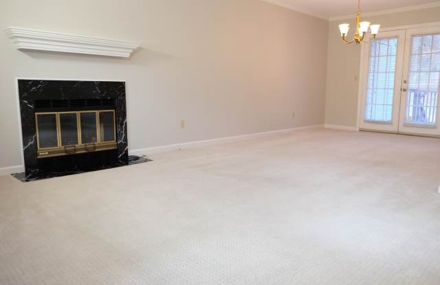 226 Brattlesboro Pl Gallery 2