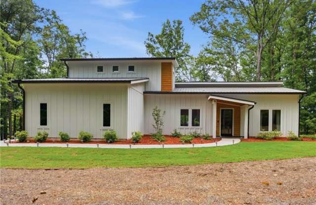 161 Hoot Owl Lane Gallery 2