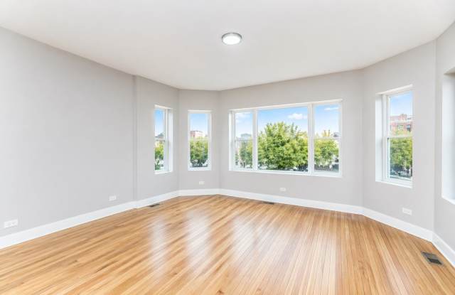 7944 S Ellis Avenue Gallery 2