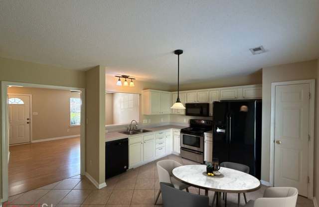T.R. Lawing Realty Property Gallery 4