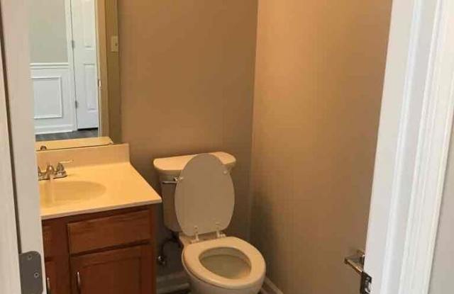 8803 Glenover Circle Gallery 4