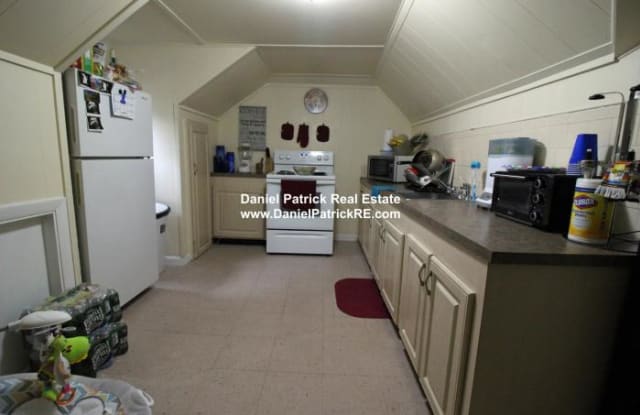 8 Hastings Ct. - 8 Hastings Court, Clinton, MA 01510