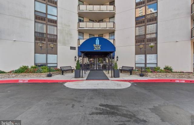 205 E JOPPA RD #1202 photos photos