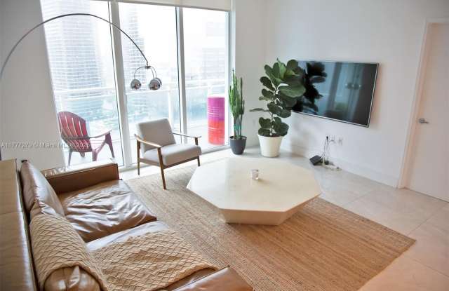 951 Brickell Ave photos photos