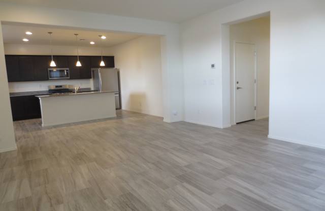143 N. 56th Pl. Gallery 4
