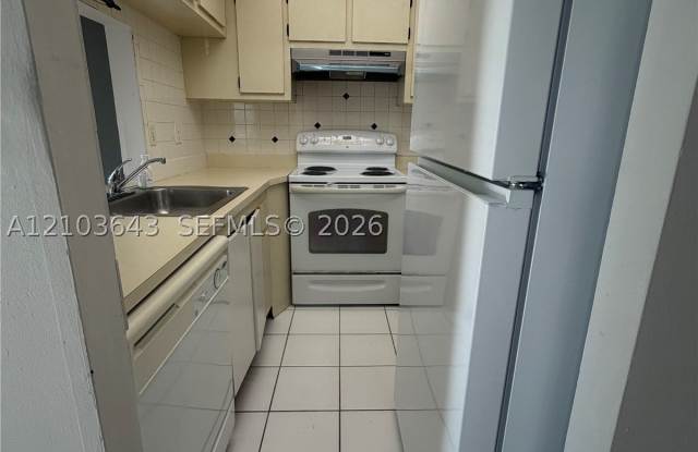 10023 Winding Lake Rd Gallery 4
