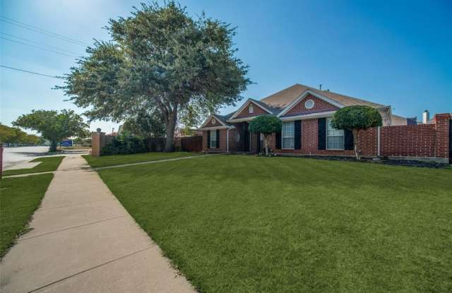 2000 Tarrant Lane - 2000 Tarrant Lane, Colleyville, TX 76034