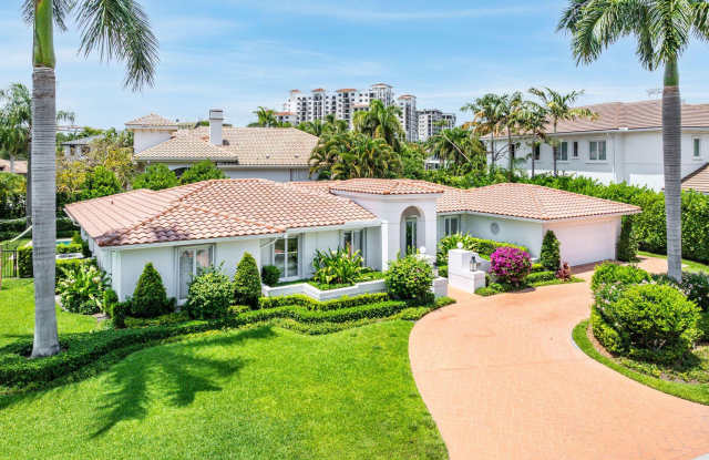 1251 Thatch Palm Drive Gallery 3