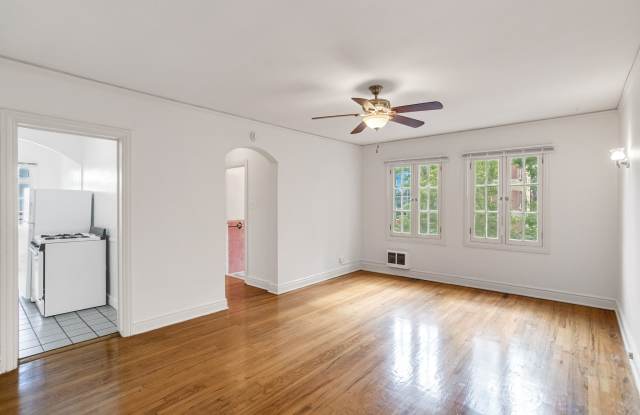 The Gardenia photos photos