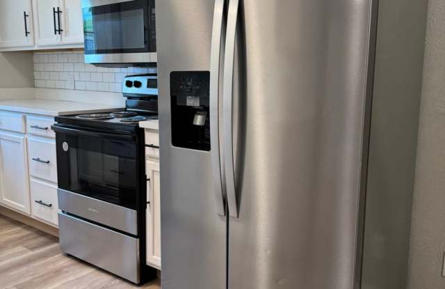 Newly renovated 3 bedroom 2.5 baths photos photos