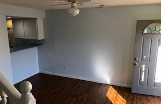 2 Bedroom Apartment on East Side Available JULY 2027;  $1,350.00  Monthly! Gallery 4