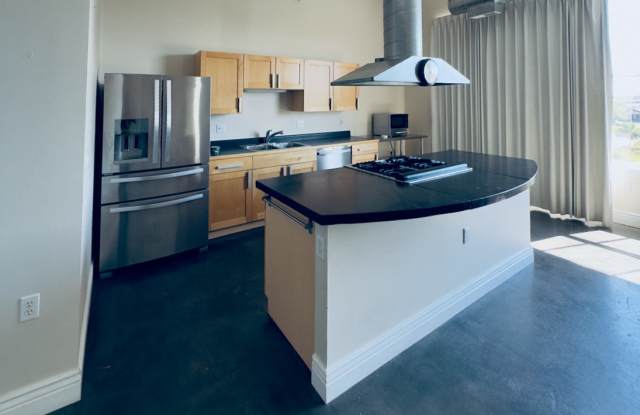 1777 East 39th AvenueUnit 306 photos photos