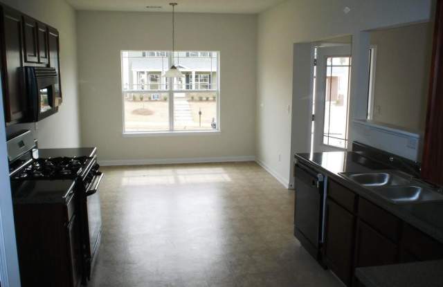 140 Stillwood Drive Gallery 4
