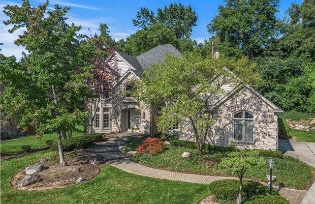 436 FIVE GAITS - 436 Five Gaits Court, Oakland County, MI 48304