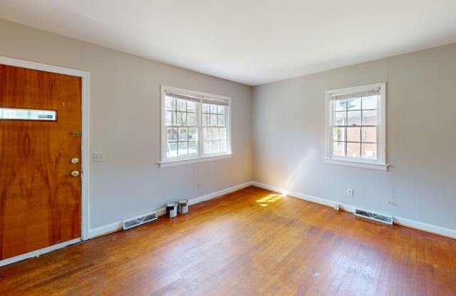 814 Wabash Ave photos photos