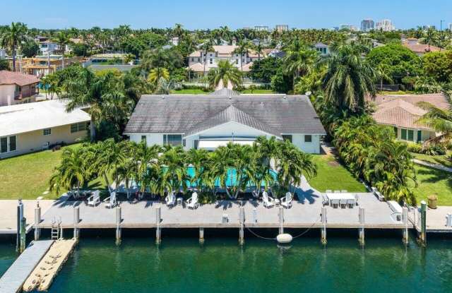 2540 MERCEDES Drive Gallery 3