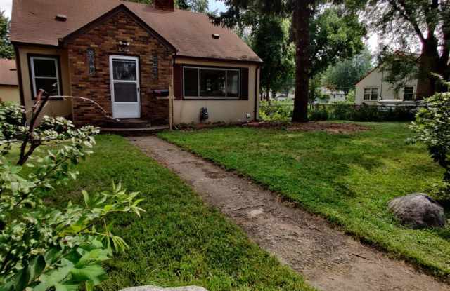 Spacious Home with an INCREDIBLE Yard! photos photos Spacious Home with an INCREDIBLE Yard! photos photos