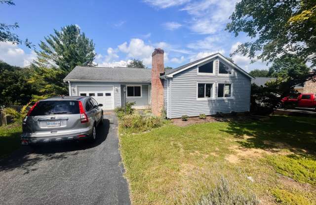 3 Bedroom, 2 Bath House in Woodbine w/walking trail access Gallery 4