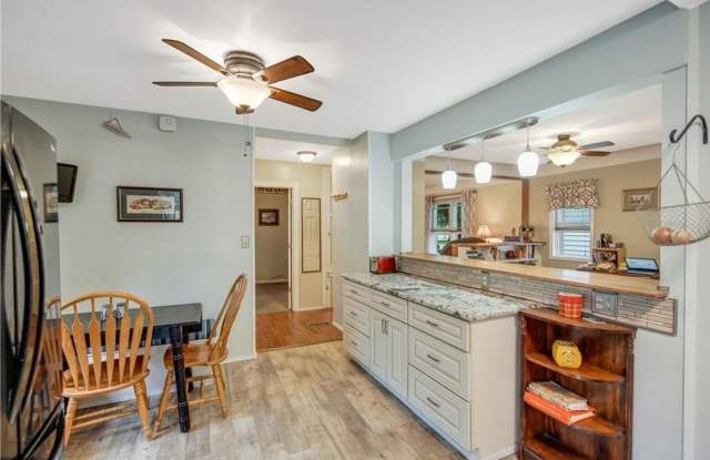 Rare Robbinsdale completely updated home for lease!! 4 beds, great location! - 2930 France Avenue North, Robbinsdale, MN 55422