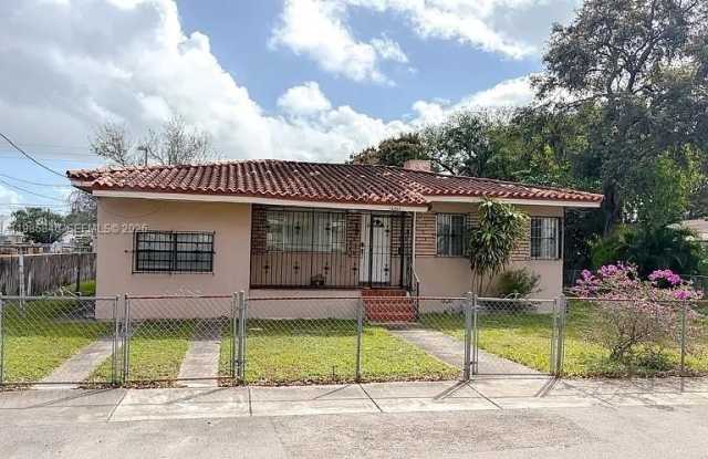 12325 NE 4th Ave photos photos