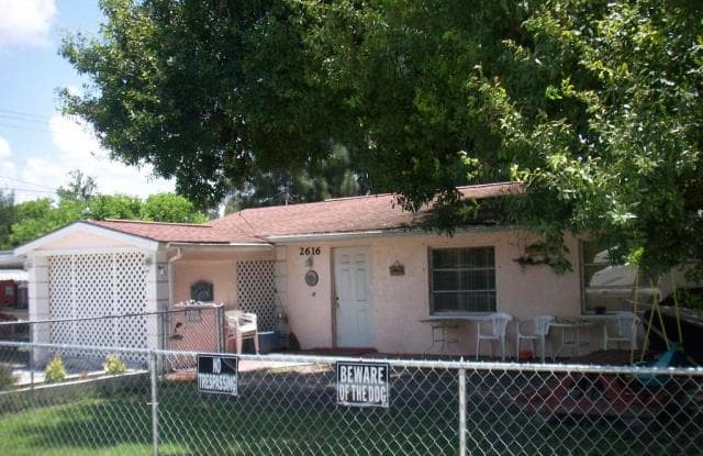 2616 Harmony Ave photos photos