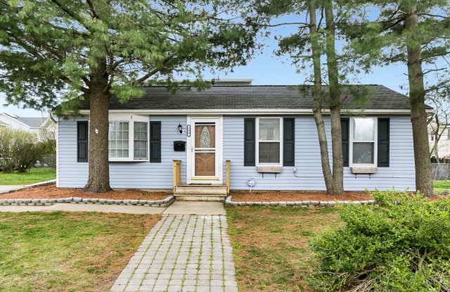 599 Keyport Avenue - 599 Keyport Avenue, Cliffwood Beach, NJ 07735