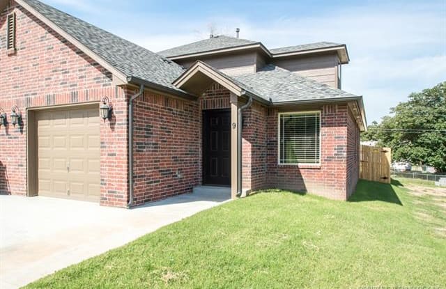 3 W 32nd Court - 3 West 32nd Street, Sand Springs, OK 74063