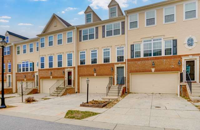 Tanyard Springs Townhome - 709 Hidden Oak Lane, Pasadena, MD 21060