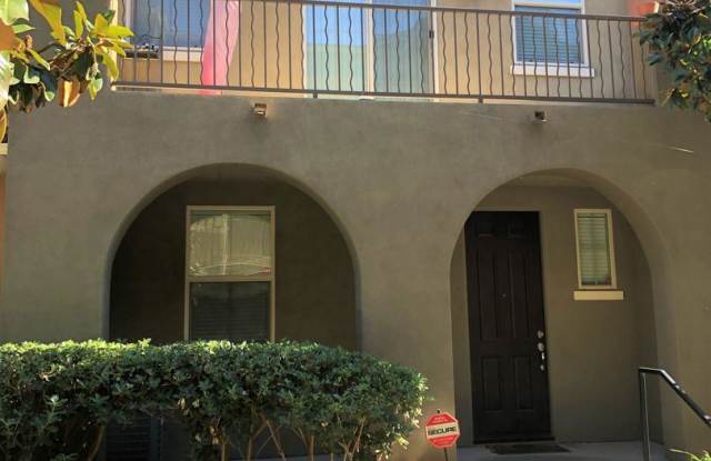 1824 Peach Court #6 Gallery 3
