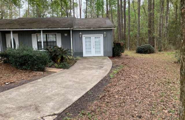 1633 Twin Oak Dr E Gallery 3