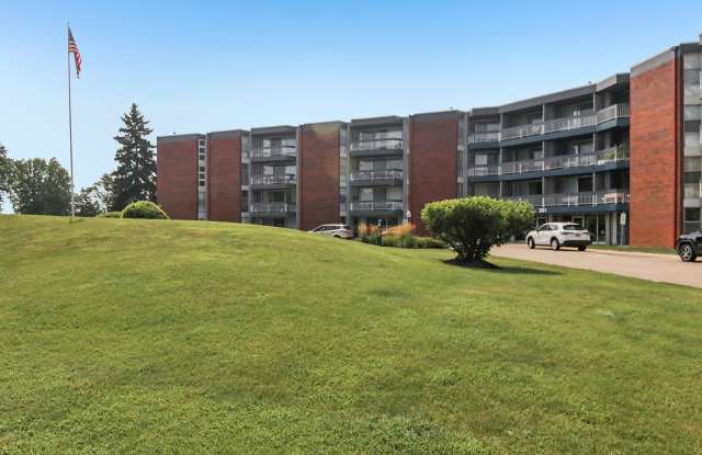 The Township @ St. Charles Apartment Homes Gallery 3