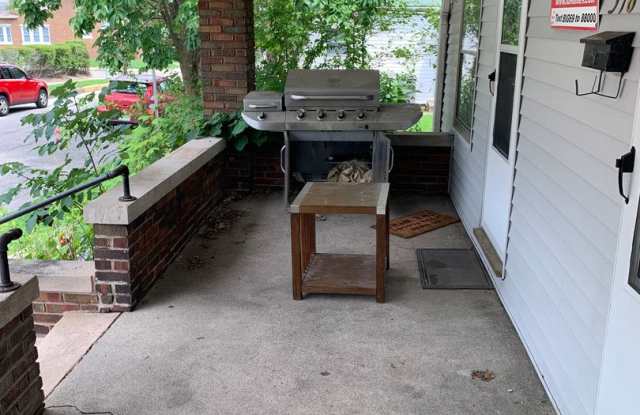 5 bedroom Available!! ***AUG 2027*** 5 bed, 3 bath Near Kirkwood! Gallery 4