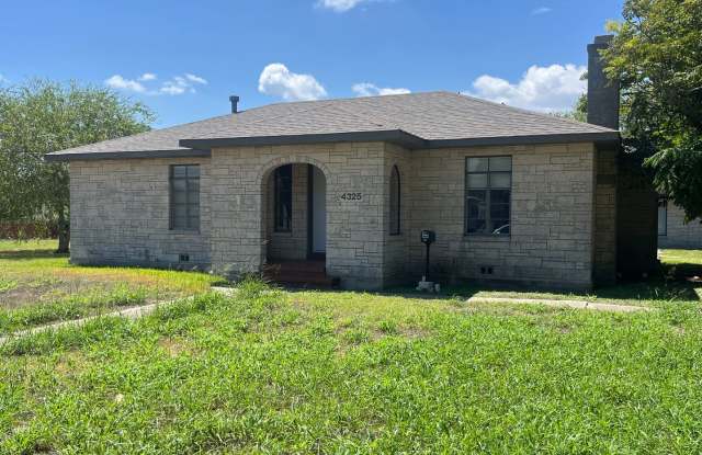 House with Back Apartment in Alameda Estates!! photos photos